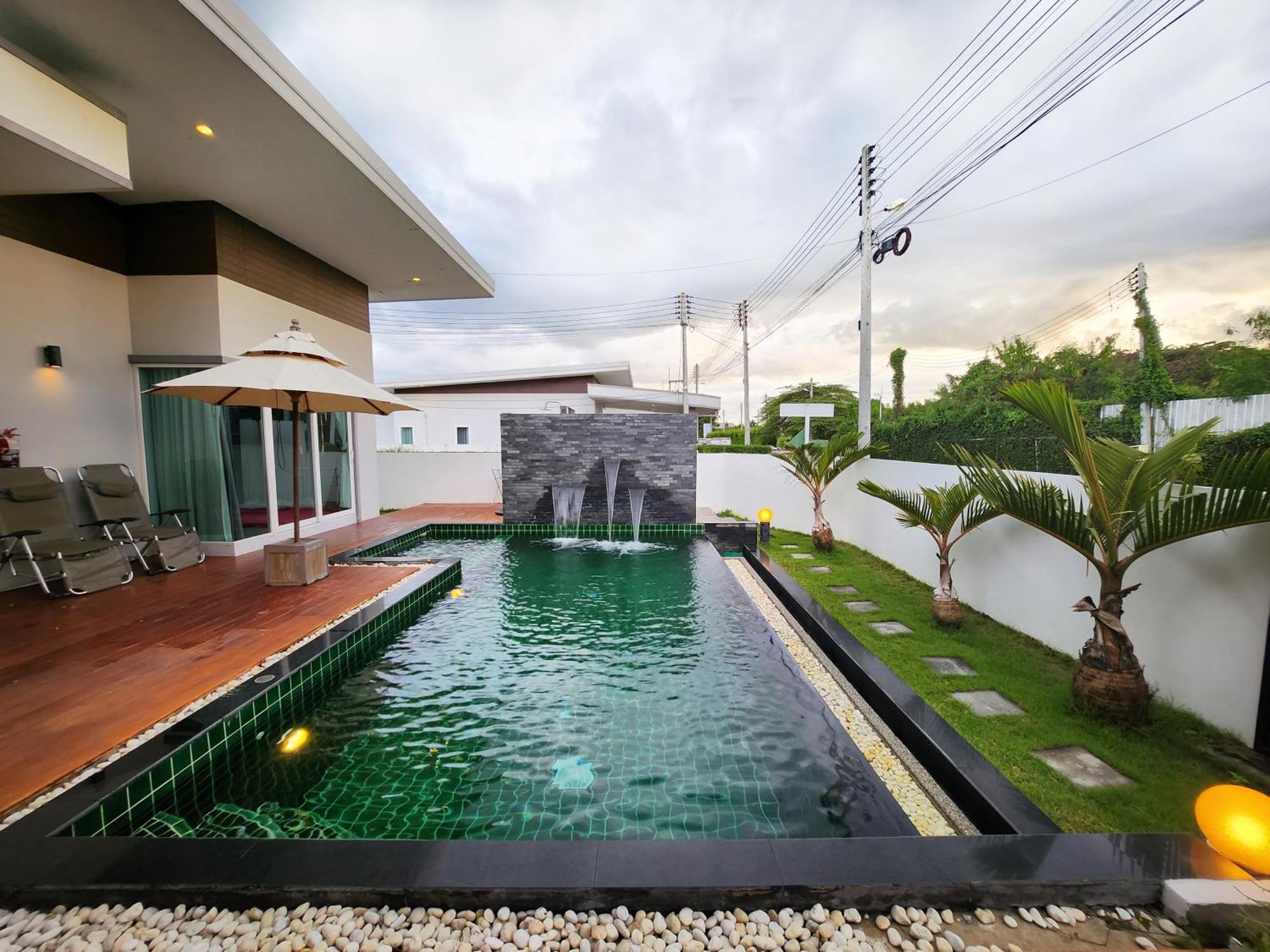 จิรา พูล Jira Pool Ferienhaus HHQ
